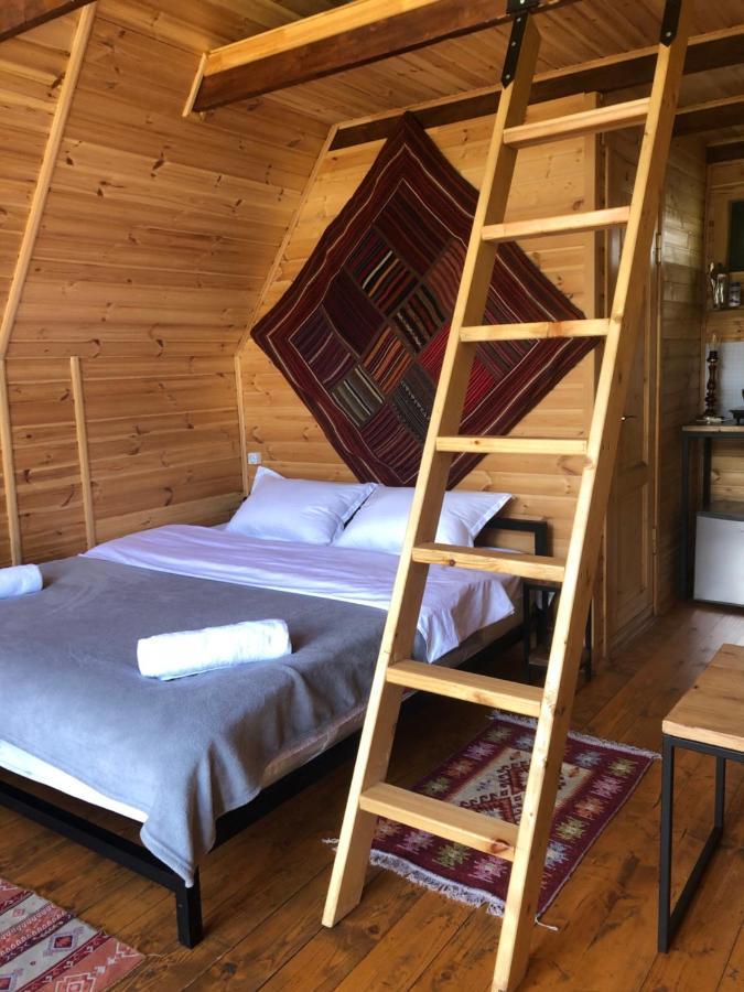 Kazbegi Kuro Cottages Eksteriør billede