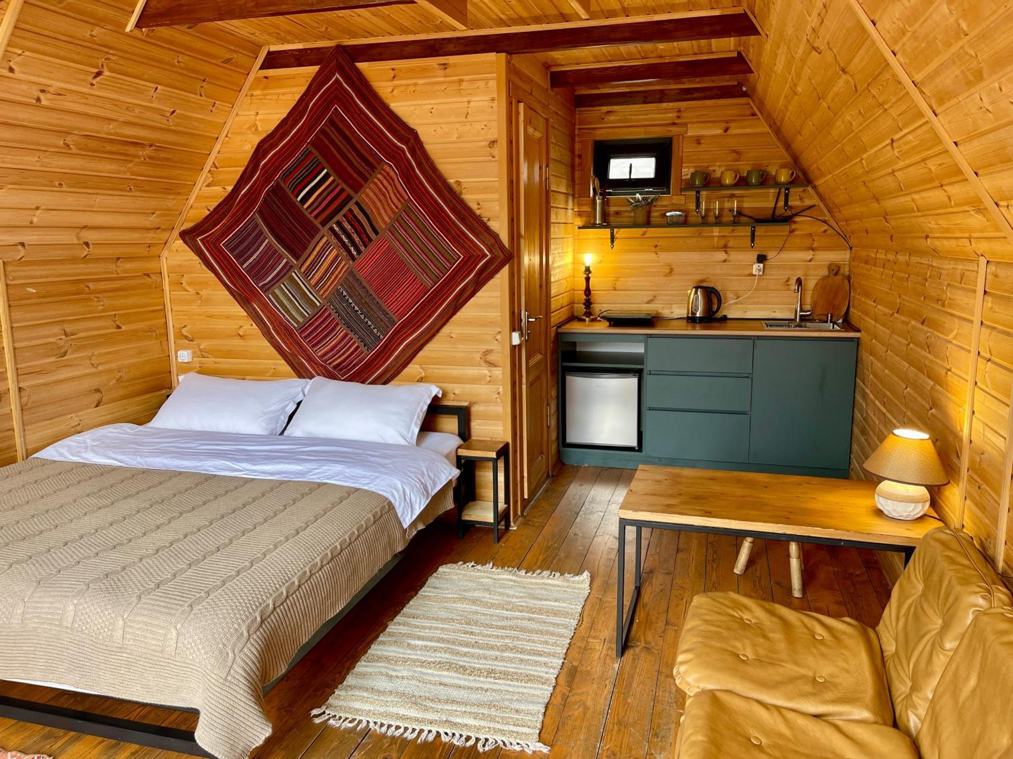 Kazbegi Kuro Cottages Eksteriør billede